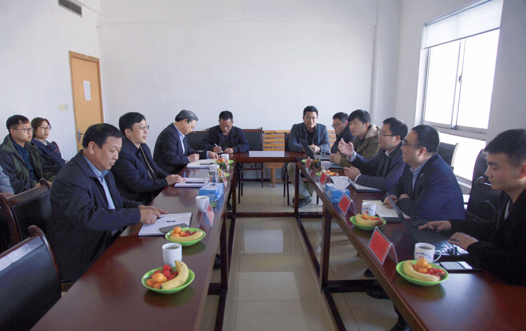 1552715864135451.jpg 会议1.jpg